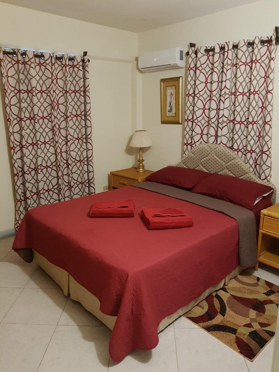 Breezy Apts Saint Philip Ngoại thất bức ảnh