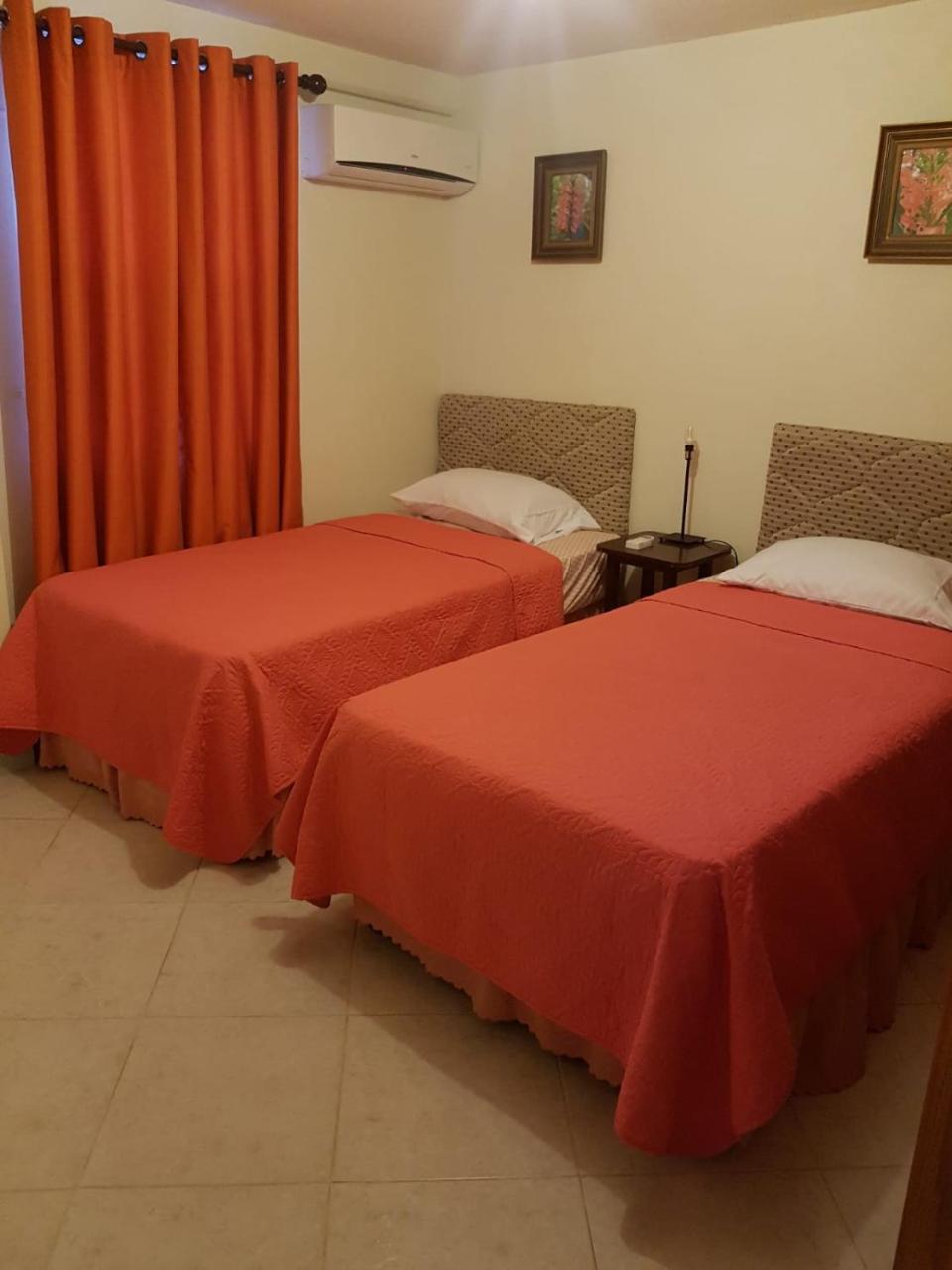 Breezy Apts Saint Philip Ngoại thất bức ảnh